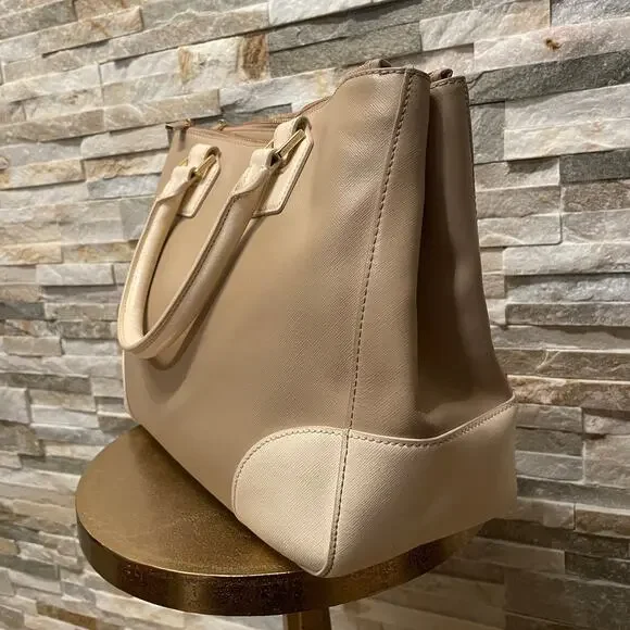 Tory Burch Robinson Double Zip Tote, Rare Color | Oatmeal Ivory Saffiano Leather - Picture 5 of 15